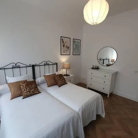 Llara - Amplitud Y Calidad En El Centro 4 Hab - 8 Personas Apartmán